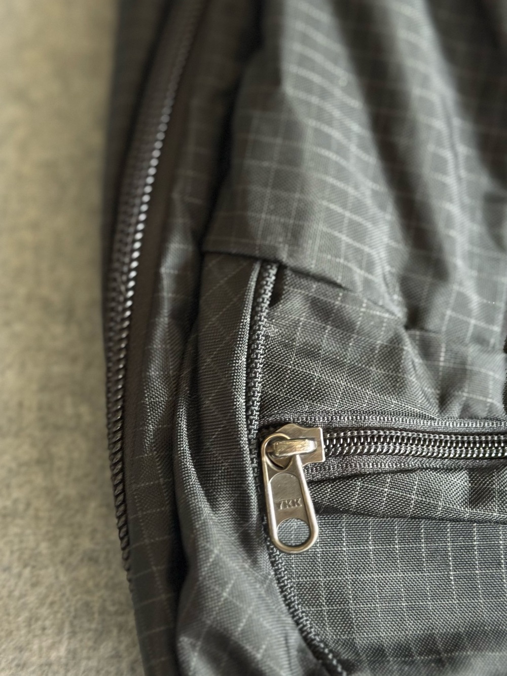 Tom Bihn Synik 30L Backpack — Black Halcyon - Picture 2 of 11